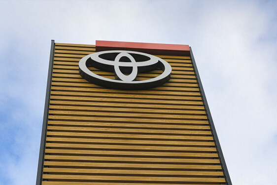 TOYOTA 6